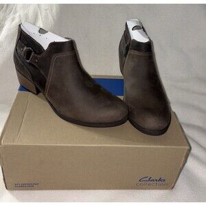 Clarks Charlten Grace Ankle Boots Women’s US 9.5 Brown Leather Zip Block Heel